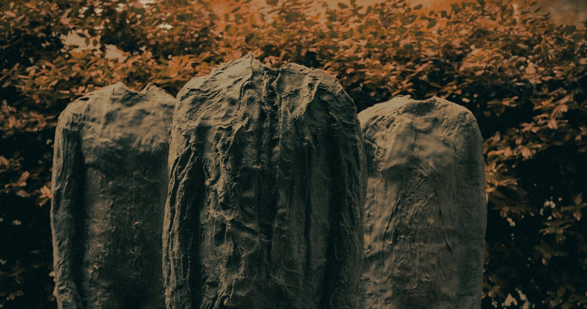 Magdalena Abakanowicz: Innovative Textile Art and Sculptures