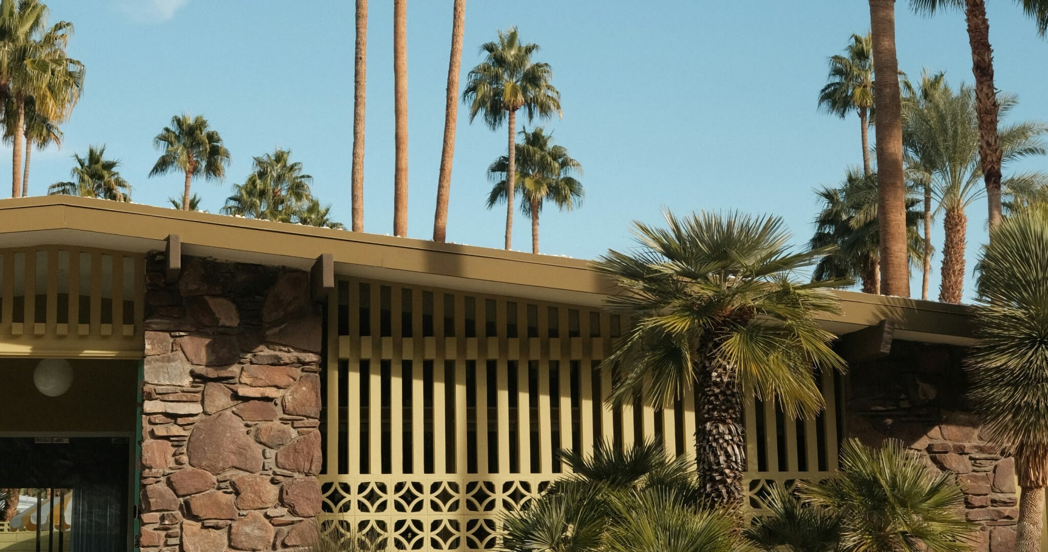 What Is Midcentury Modern Style?